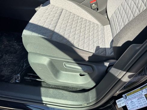 New 2026 Volkswagen Tiguan S AWD/4WD image 18