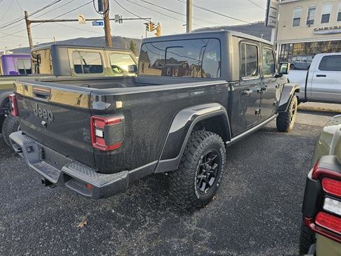 New 2026 Jeep Gladiator Sport image 4