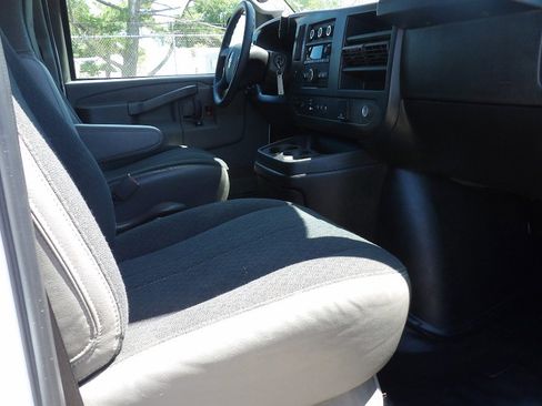 Used 2024 GMC Savana 2500 w/ Driver Convenience Package RWD image 23