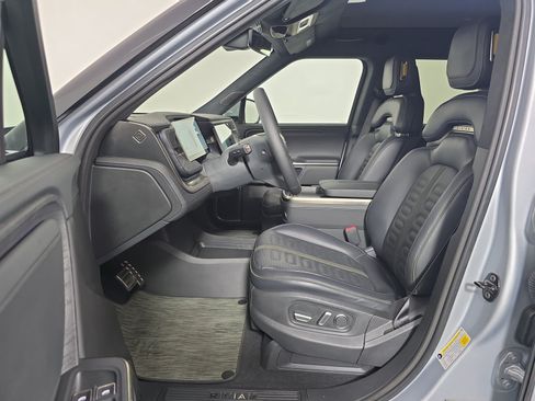 Used 2024 Rivian R1S Adventure Quad AWD/4WD image 20
