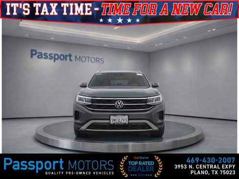 Used 2024 Volkswagen Atlas Cross Sport SE w/ Panoramic Sunroof Package image 2