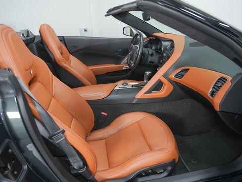 Used 2019 Chevrolet Corvette Grand Sport RWD image 2