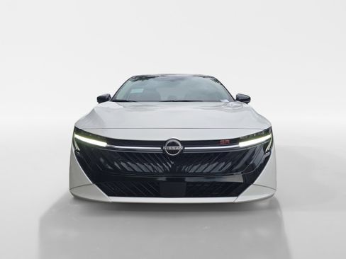 New 2026 Nissan Sentra SR FWD image 8