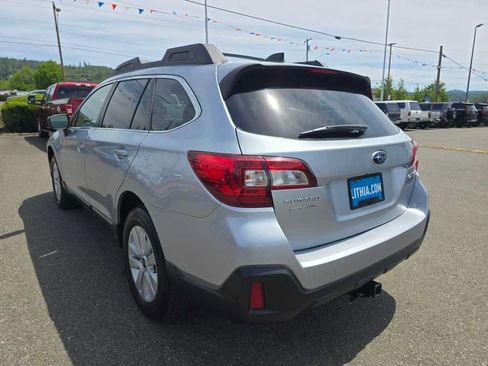 Used 2019 Subaru Outback 2.5i Premium AWD/4WD image 3