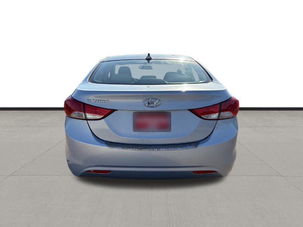 Used 2013 Hyundai Elantra GLS FWD image 4