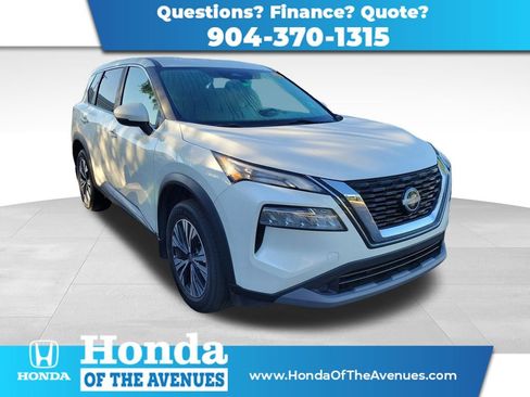 Used 2023 Nissan Rogue SV image 1