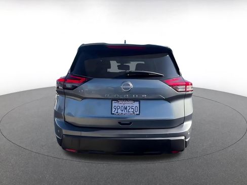 Used 2025 Nissan Rogue SV image 12