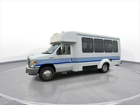 Used 2011 Ford E-350 and Econoline 350 Super Duty w/ Shuttle Bus Prep Pkg image 4