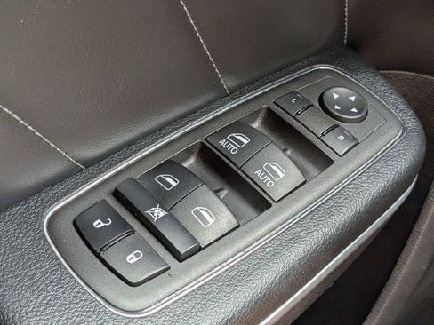 Used 2022 Dodge Charger Scat Pack RWD image 21