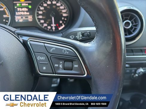 Used 2018 Audi A3 e-tron Premium image 11