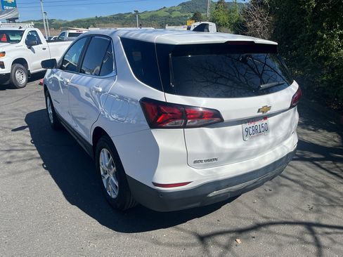Used 2022 Chevrolet Equinox LT image 8