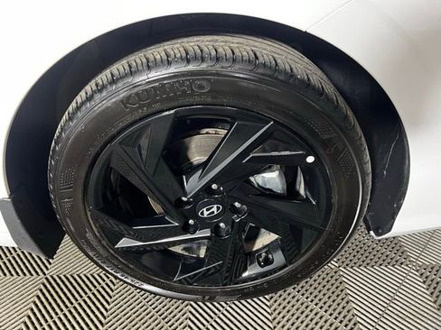 Used 2026 Hyundai Elantra Sport image 23