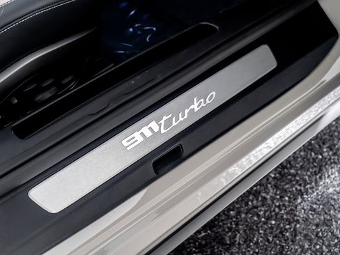 Used 2022 Porsche 911 Turbo image 35