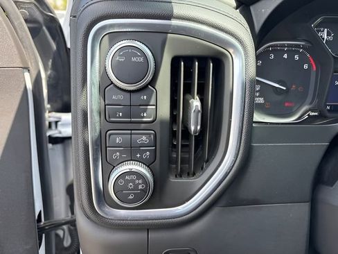 Used 2020 GMC Sierra 1500 SLT w/ SLT Premium Plus Package AWD/4WD image 18
