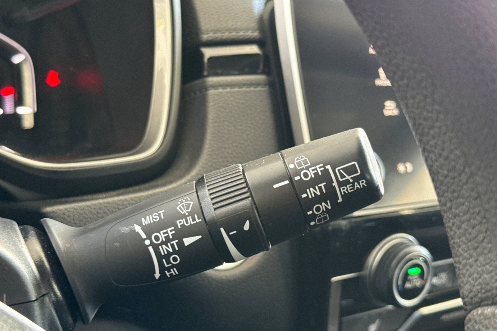 Used 2018 Honda CR-V EX image 33
