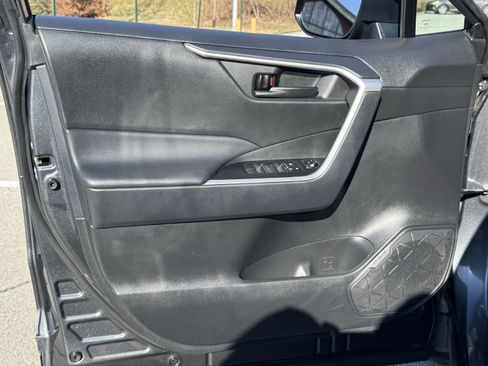 Used 2024 Toyota RAV4 LE image 22