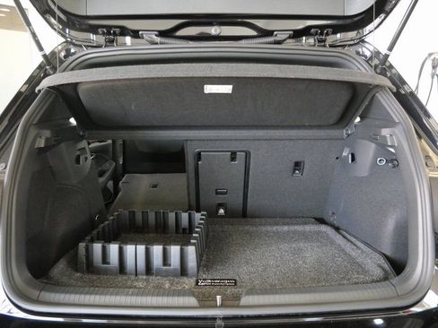 Used 2024 Volkswagen GTI Autobahn image 26