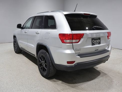 Used 2011 Jeep Grand Cherokee Laredo AWD/4WD image 6