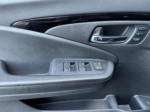 Used 2020 Honda Pilot Elite image 11