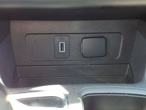 Used 2019 Ford Escape Titanium AWD/4WD image 18