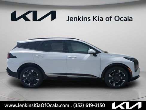 New 2026 Kia Sportage SX FWD image 2