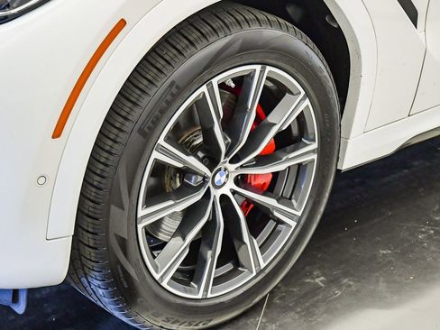 Certified 2023 BMW X6 xDrive40i w/ M Sport Package image 10