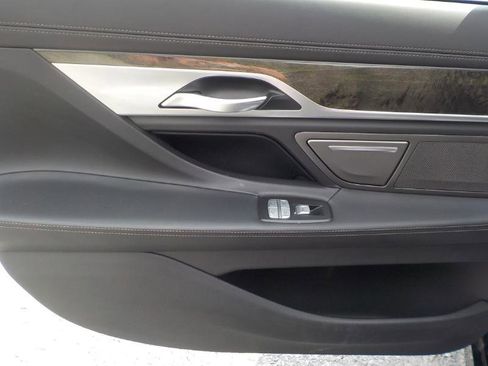 Used 2019 BMW 740i xDrive w/ Executive Package image 21