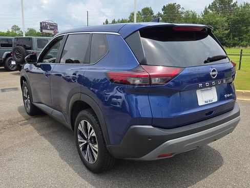 Used 2023 Nissan Rogue SV AWD/4WD image 10