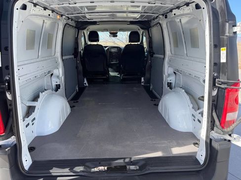 Used 2021 Mercedes-Benz Metris image 14