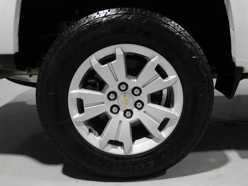 Used 2022 Chevrolet Colorado LT w/ Fleet Safety Package AWD/4WD image 5