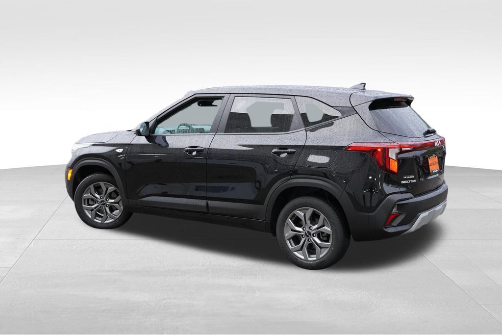 Certified 2024 Kia Seltos LX AWD/4WD image 8