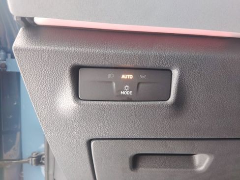 New 2026 Volkswagen Tiguan SE R-Line image 12