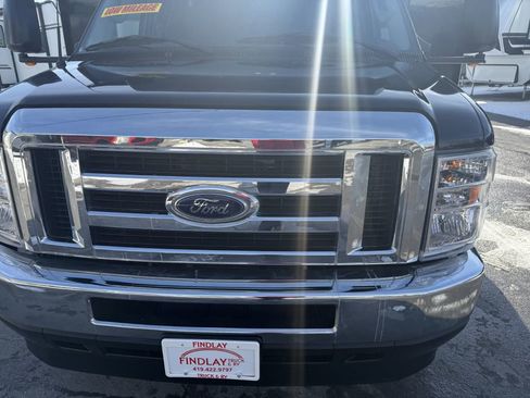 Used 2023 Ford E-450 and Econoline 450 Super Duty w/ Motorhome Prep Package image 39
