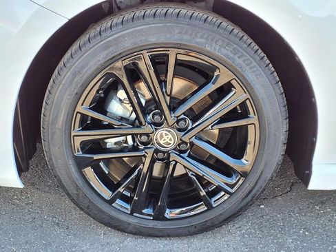 Used 2025 Toyota Camry SE FWD image 25