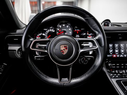 Used 2017 Porsche 911 Carrera S image 10