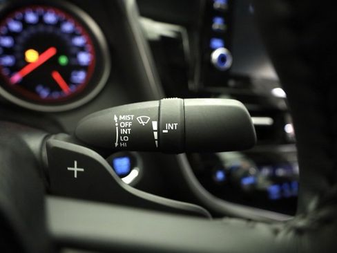 Used 2024 Toyota Camry XSE image 28