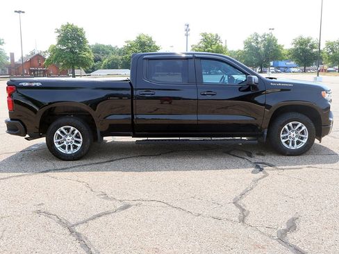 Used 2023 Chevrolet Silverado 1500 RST AWD/4WD image 18