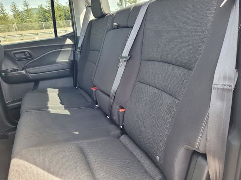 Used 2025 Honda Ridgeline Sport image 14