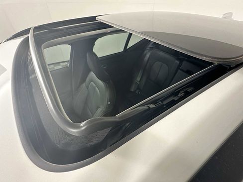 Used 2025 Volvo XC40 B5 Plus w/ Climate Package image 20