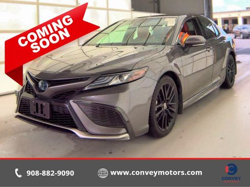 Used 2022 Toyota Camry XSE w/ Cold Weather Package FWD image 1