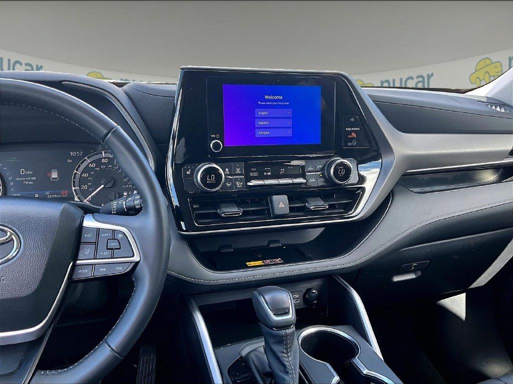 Used 2026 Toyota Highlander XLE AWD/4WD image 19