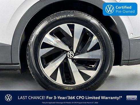 Used 2023 Volkswagen ID.4 2WD image 32