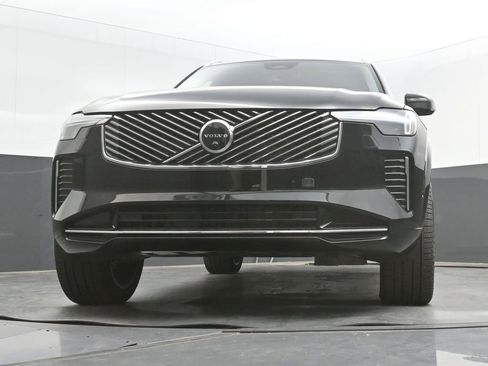 New 2026 Volvo XC90 B5 Plus AWD/4WD image 37