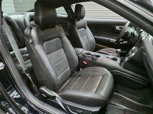 Used 2022 Ford Mustang GT Premium w/ Equipment Group 401A RWD image 13