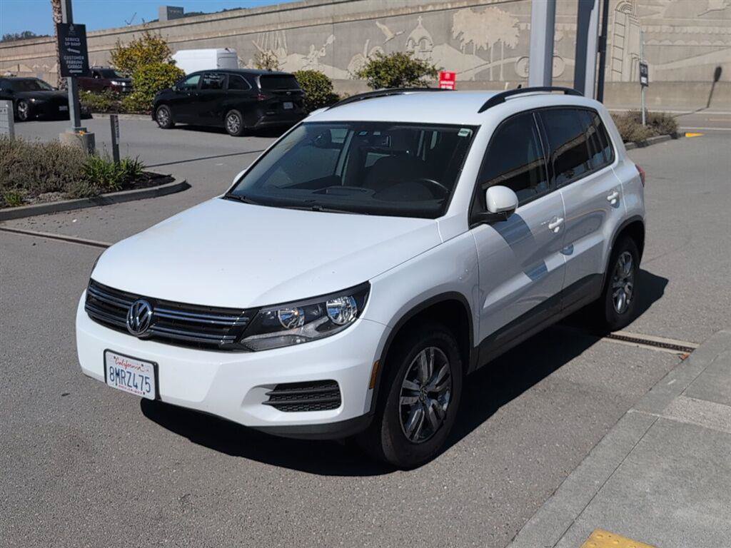 Used 2017 Volkswagen Tiguan S FWD image 1