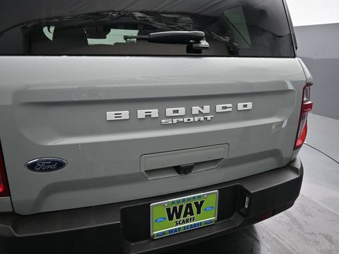 Used 2022 Ford Bronco Sport Outer Banks w/ Tech Package AWD/4WD image 2