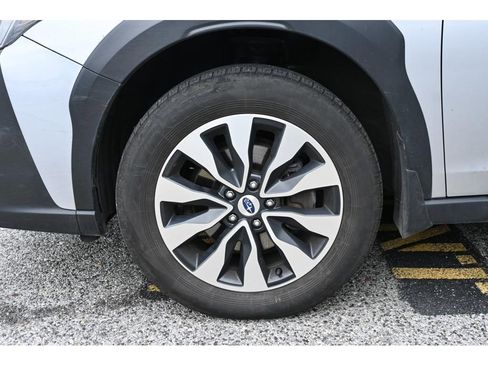 Used 2023 Subaru Outback Limited AWD/4WD image 7