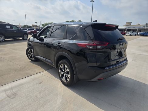 Used 2023 Nissan Rogue SV FWD image 5