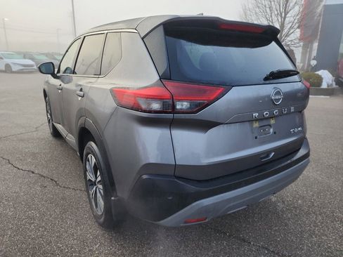 Used 2023 Nissan Rogue SV image 6