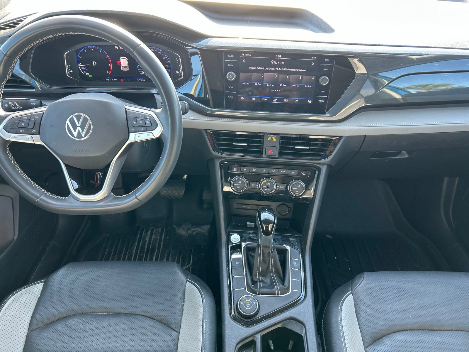 Used 2023 Volkswagen Taos SEL AWD/4WD image 13